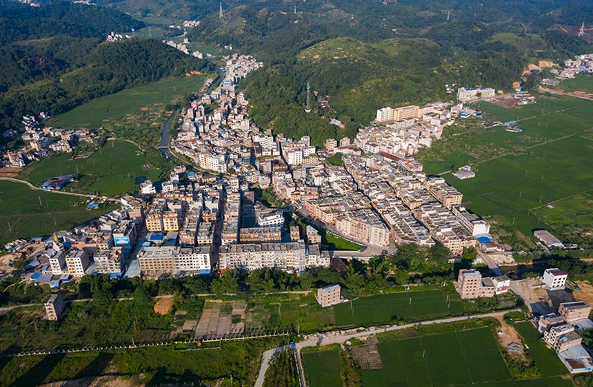 ���������ׅ^(q��)�Vƽ�(zh��n)��ɽ�h(hu��n)�@���Gˮ�L����