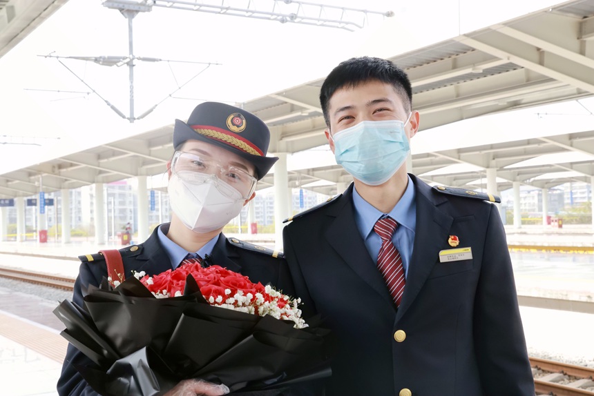 ����c���Ⱥ������Q�z