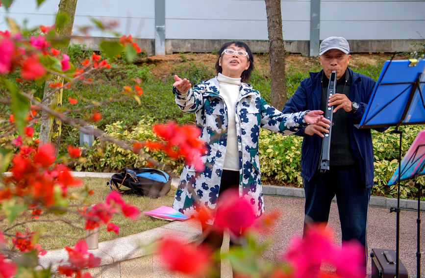 �����B���ˡ�����һ���d���d������B�s�z