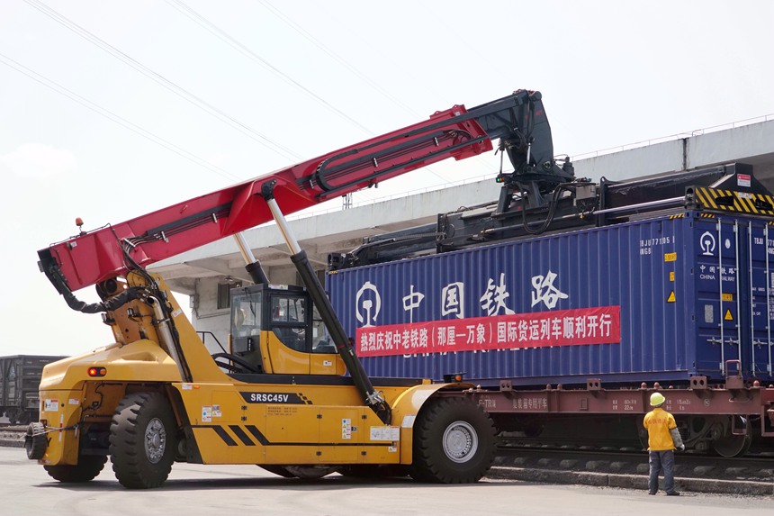 �D���bж�ˆT�����Зl���ɵ�ָ�]�羳���b����b���I(y��)���T��Ԫ�z