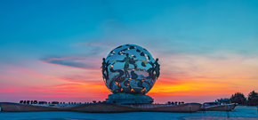 日落銀灘紅霞飛