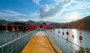 新豐村網(wǎng)紅景點風(fēng)鈴橋