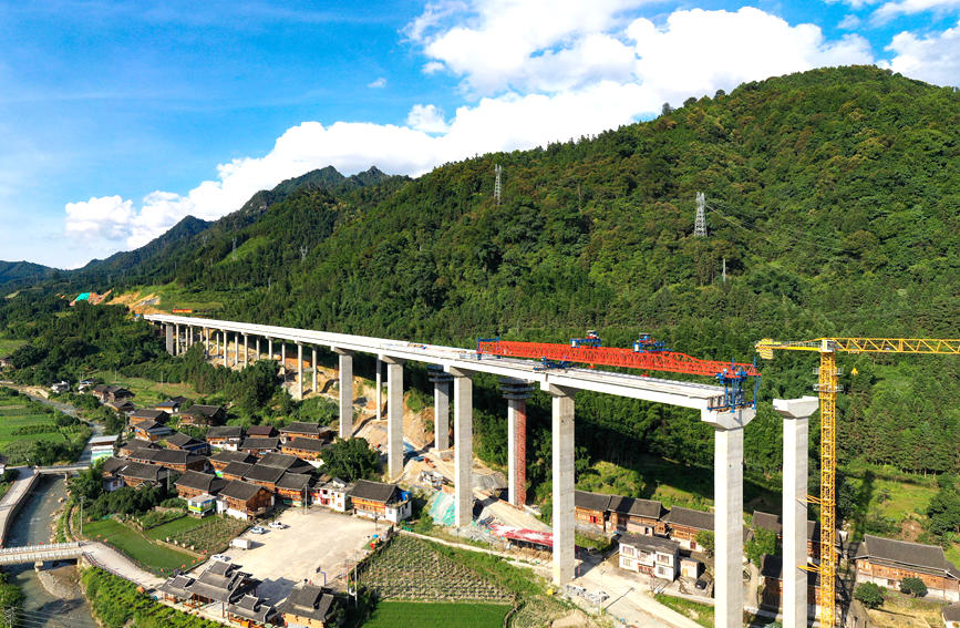 ���Ǹ��ٹ�·���O(sh��)�F(xi��n)������־��z