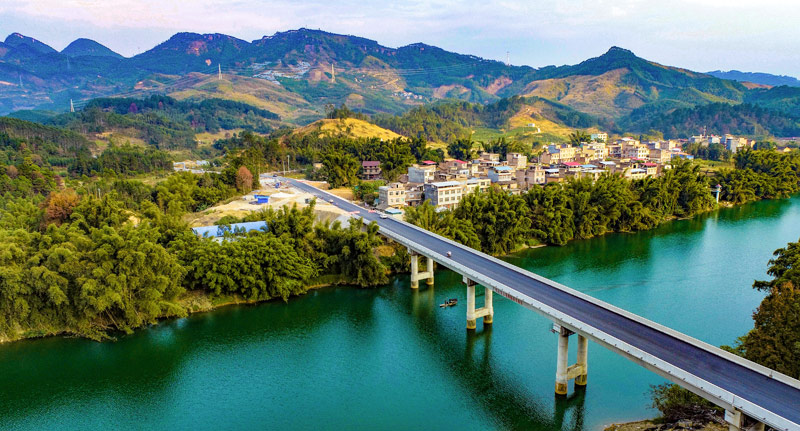 北投公路集團(tuán)投資建設(shè)的G357羅城四把至環(huán)江公路建成通車，解決毛南族與仫佬族互聯(lián)互通問題。