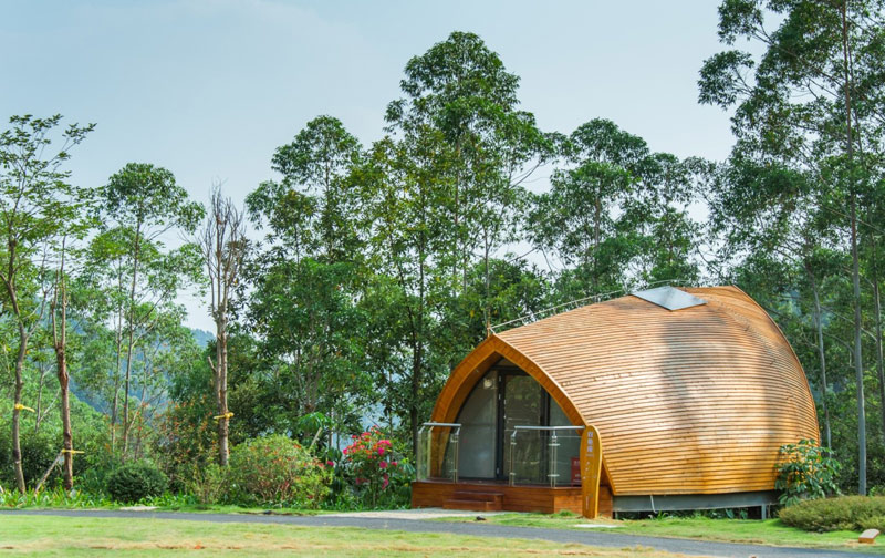 高峰森林公園星空露營(yíng)小木屋。