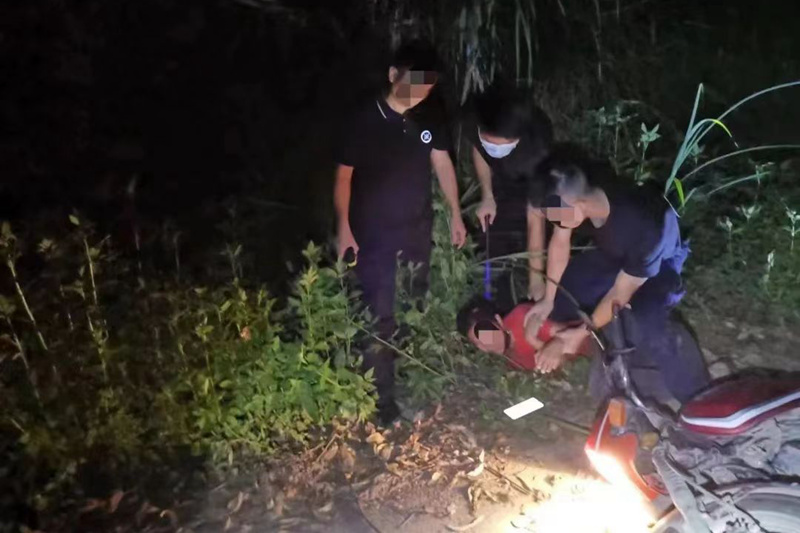 抓捕現(xiàn)場。警方供圖