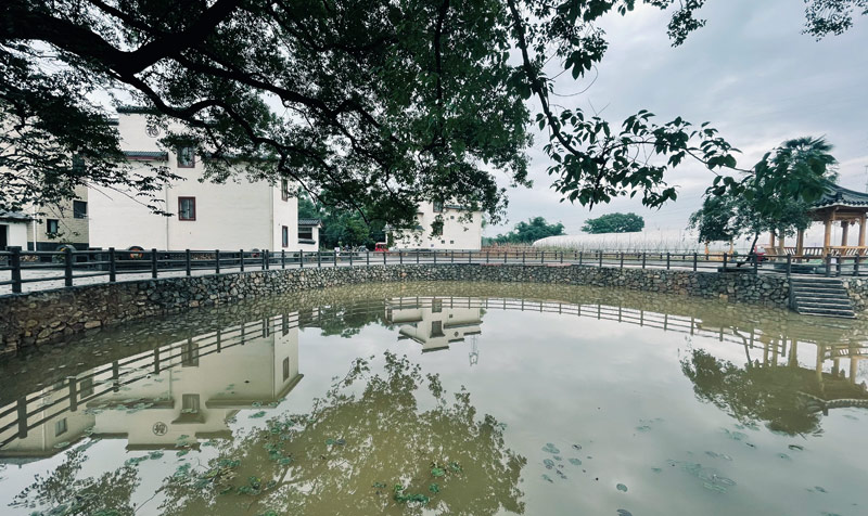 改造后村內(nèi)環(huán)境。