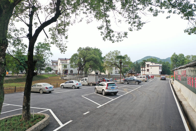 停車場改造后。