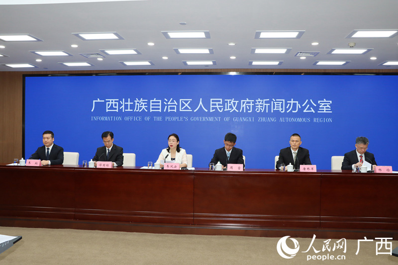 圖為新聞發(fā)布會現(xiàn)場。 人民網(wǎng) 付華周攝