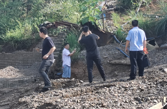 犯罪嫌疑人指認(rèn)現(xiàn)場(chǎng)。廖斌斌攝