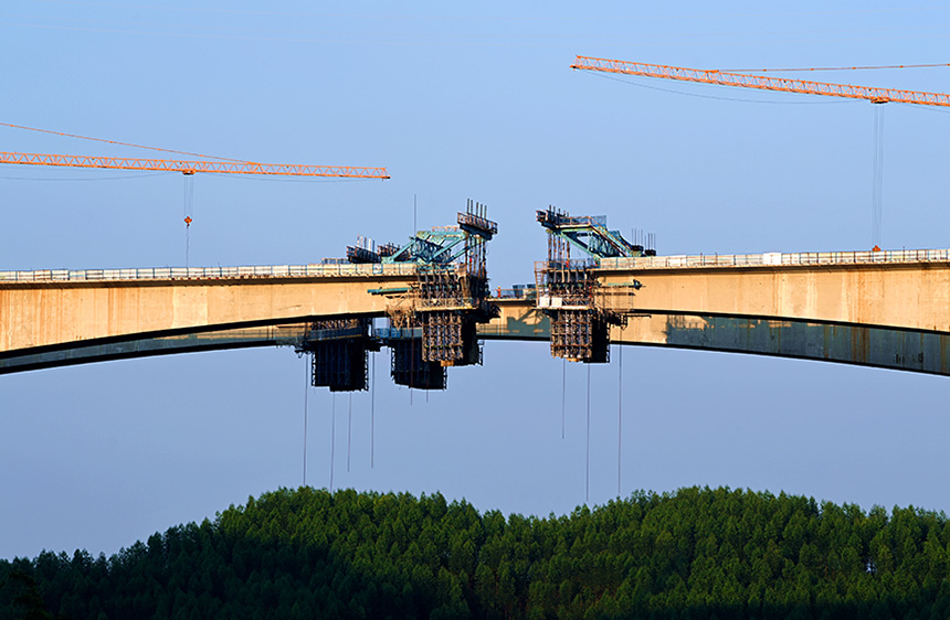 汪澆一號(hào)大橋即將合攏。