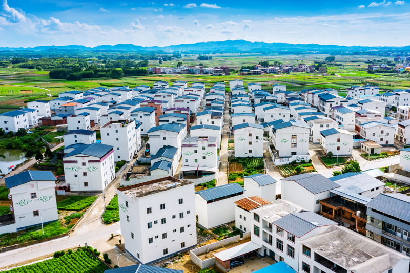 長塘村風貌。黃波攝