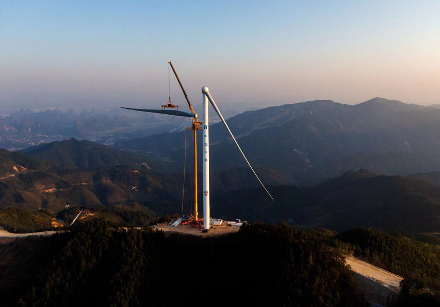 吊裝風(fēng)電扇葉