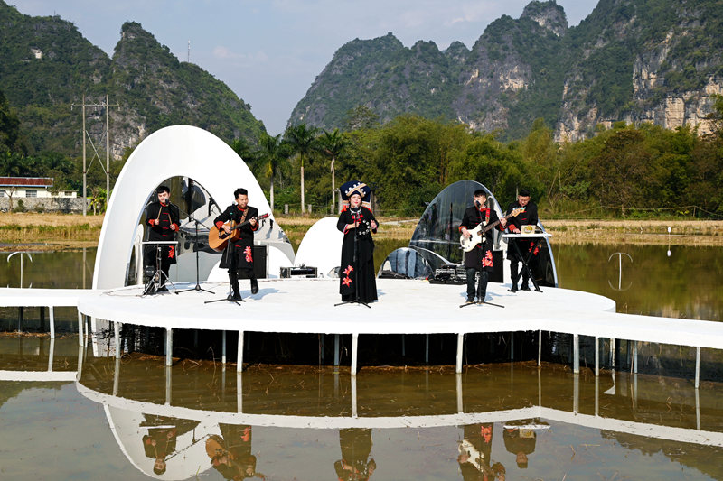 山水間的表演。主辦方供圖