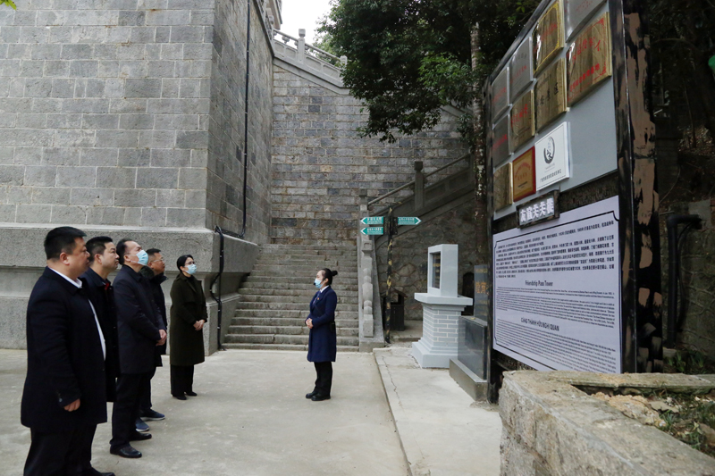 參觀友誼關(guān)歷史展廳