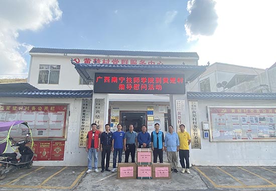 后盾單位。陳仕優(yōu)攝