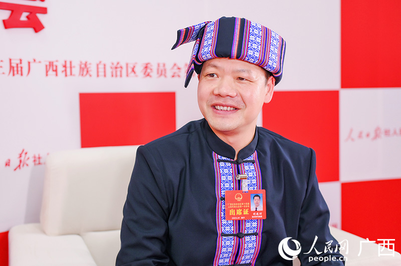 胡德珺接受專訪。人民網(wǎng)記者 嚴(yán)立政攝