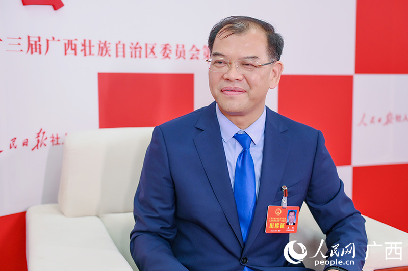 秦剛接受專訪。人民網(wǎng)記者 嚴(yán)立政攝