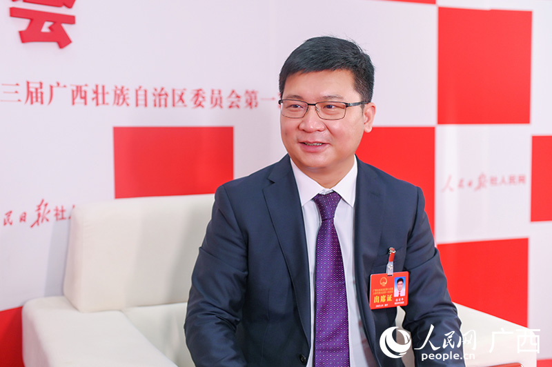 陳前平接受專訪。人民網(wǎng)記者 嚴立政攝