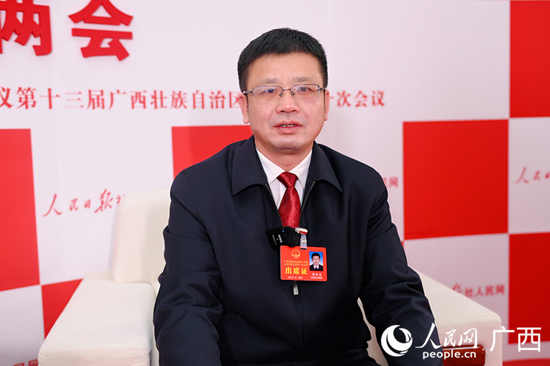 黃瑞吉代表接受專訪。人民網記者 嚴立政攝