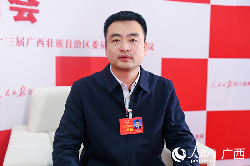 楊正沛代表接受專訪。人民網(wǎng)記者 嚴立政攝