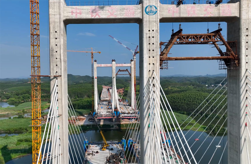 沙坪河特大橋一角。