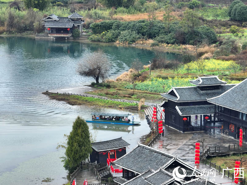 陽朔世外桃源特色建筑。人民網(wǎng) 付華周攝