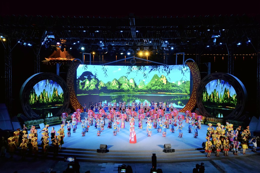 演出現(xiàn)場。