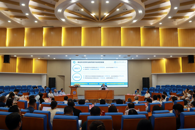 委員論壇現(xiàn)場(chǎng)。韋澤亮攝