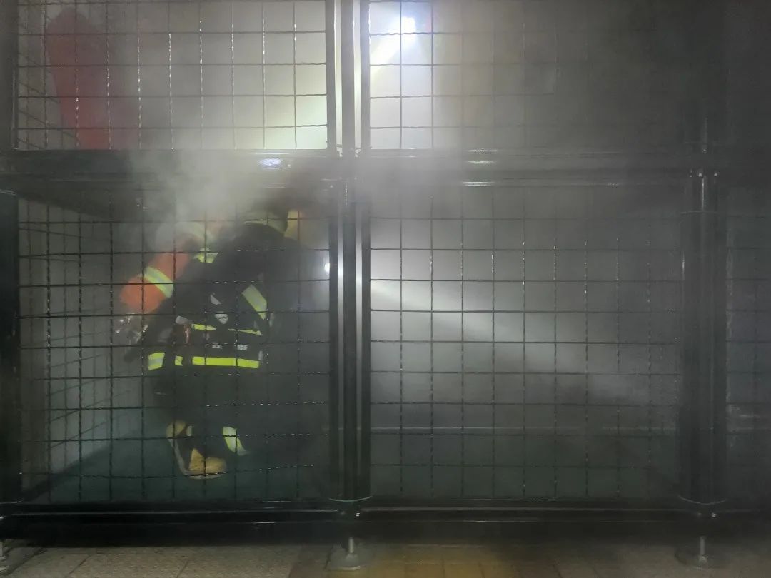 真煙真火訓練。