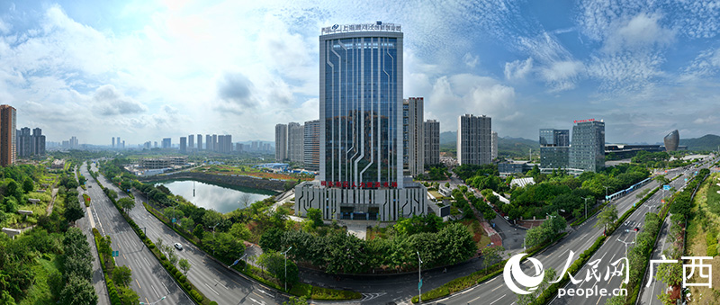 國家級柳州人力資源服務產(chǎn)業(yè)園柳東園區(qū)。人民網(wǎng) 付華周攝