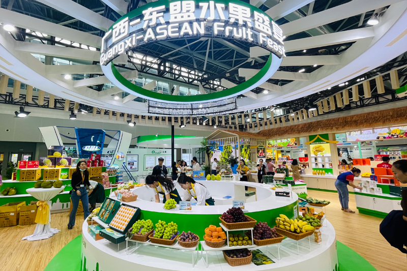 廣西和東盟優(yōu)質(zhì)水果亮相展會。廣西商務(wù)廳供圖