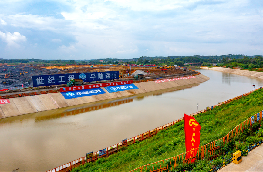 平陸運河企石樞紐導(dǎo)流明渠。