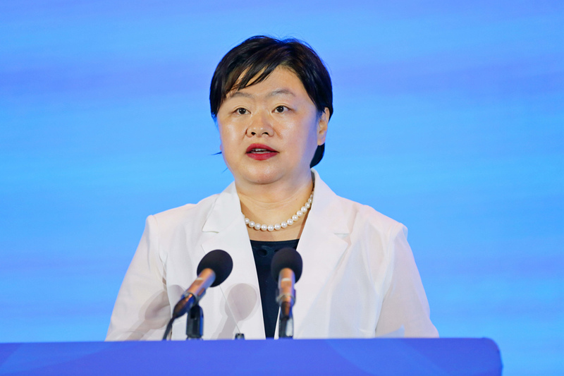 梁楓作主題報告。主辦方供圖