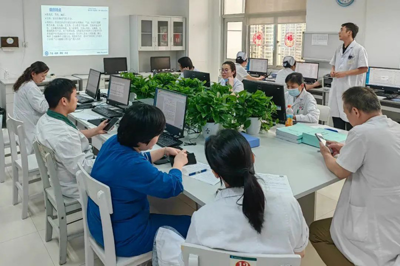 多學(xué)科聯(lián)合研究診療方案。柳州市人民醫(yī)院供圖