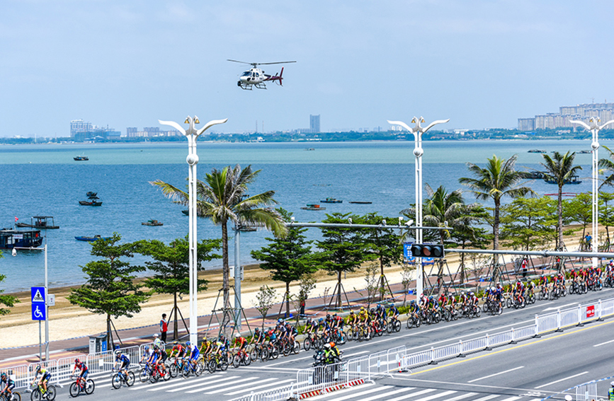 2023年世巡賽·環(huán)廣西在北海開賽。賽事組委會(huì)供圖