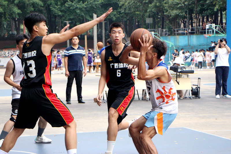 比賽現(xiàn)場。張泳鴻攝