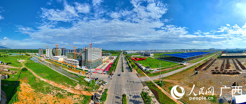 建設(shè)中的桂平市 。人民網(wǎng) 付華周攝