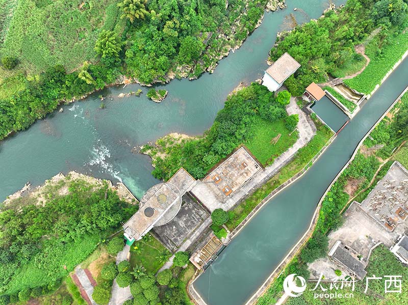 中軍潭水電站引水渠。人民網(wǎng) 付華周攝