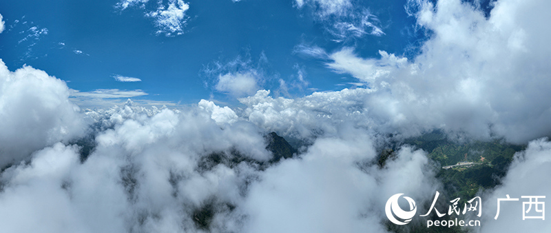 平南北帝山云海。人民網(wǎng) 付華周攝