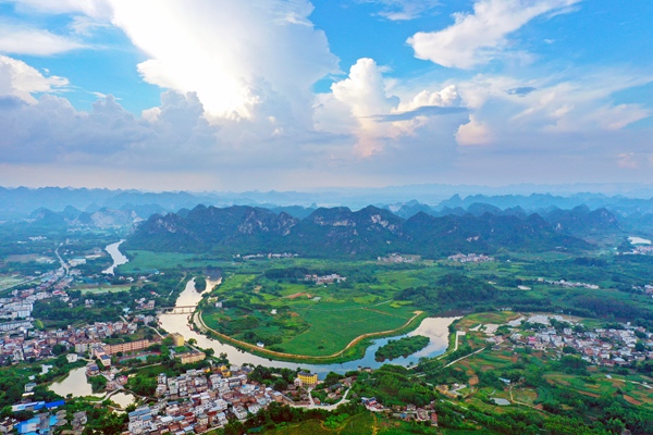 航拍鄒圩鎮(zhèn)。黃日強(qiáng)攝