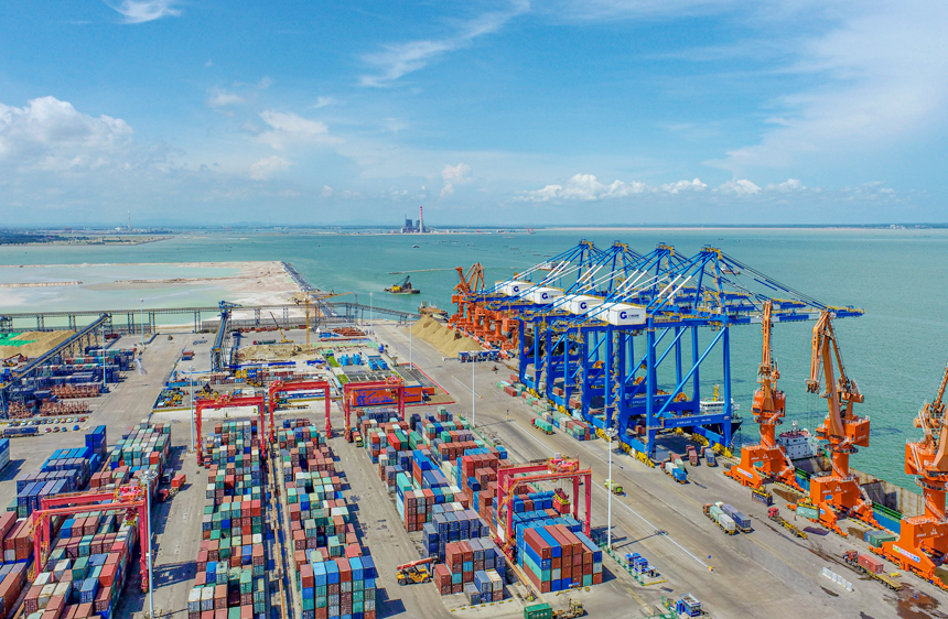 鐵山港作業(yè)區(qū)5號(hào)至6號(hào)泊位。北海市商務(wù)局供圖