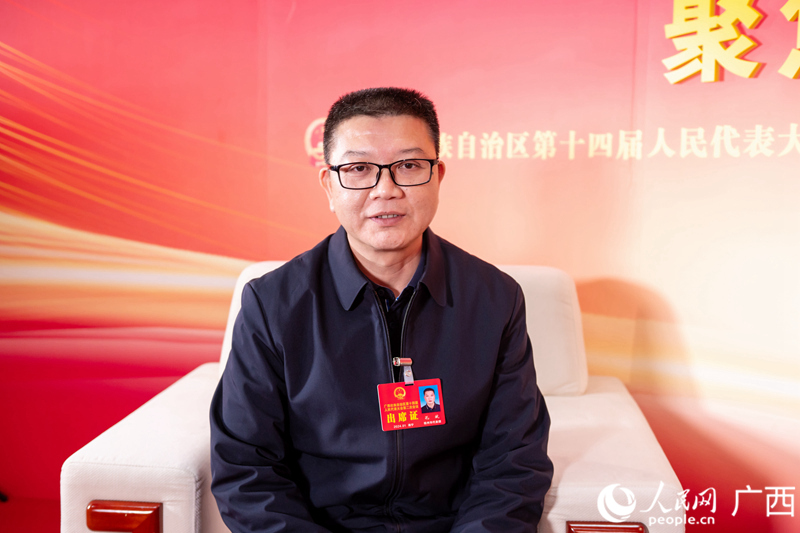 孔斌代表接受專訪。人民網(wǎng)記者 嚴(yán)立政攝