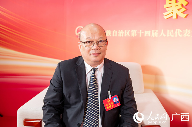 姚佐平代表接受專訪。人民網(wǎng)記者 嚴立政攝