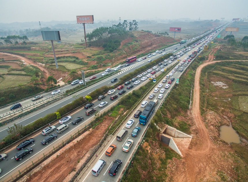 G72泉南高速柳州至南寧路段興六互通段(改擴建前)