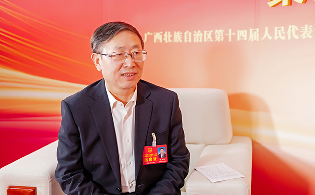 人民網專訪廣西人大代表、廣西民族大學黨委書記卞成林
