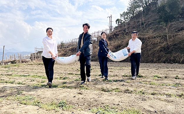 春回大地好時(shí)節(jié) “協(xié)”力齊心備春耕