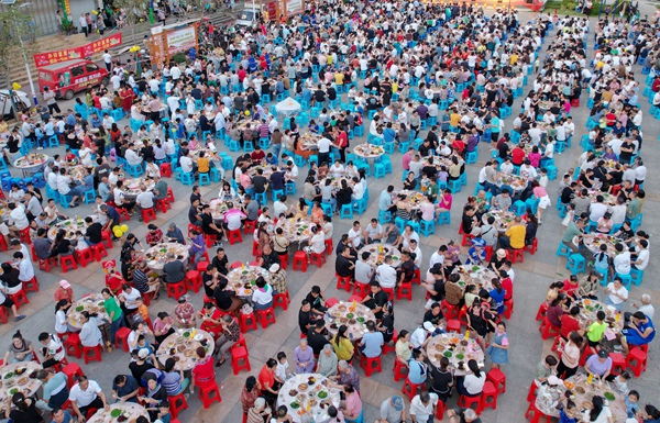 美食宴。大新縣委宣傳部供圖