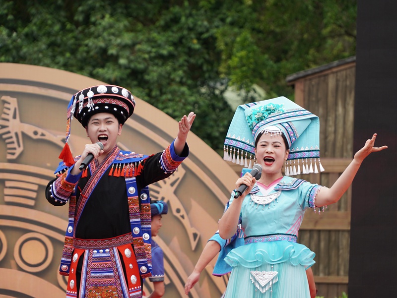 歌舞《敬酒歌》。大新縣委宣傳部供圖