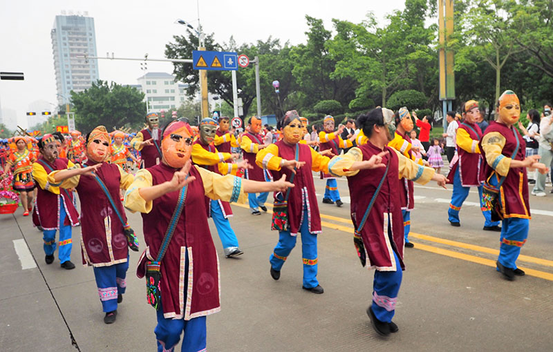 巡游隊伍。潘錦才攝